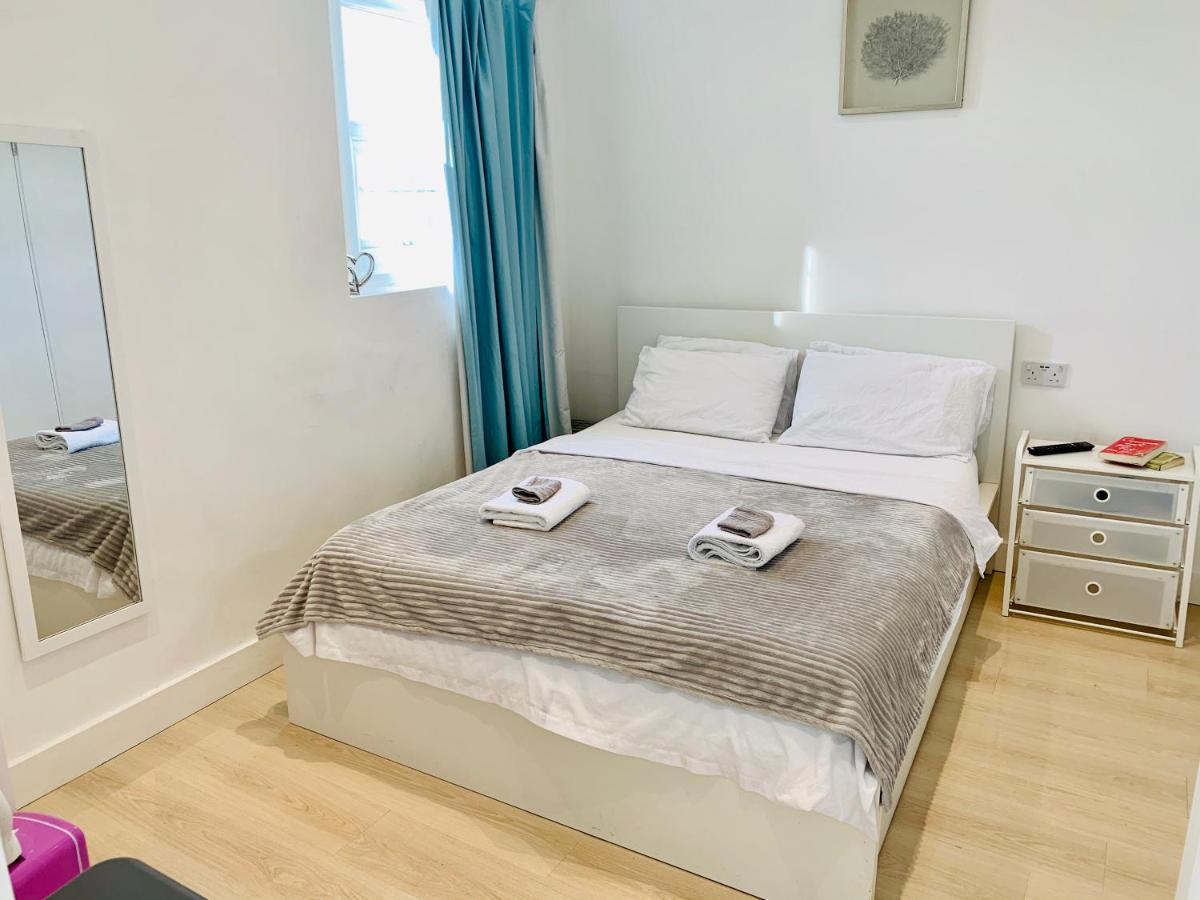 Quiet Cosy Rooms Хароу Екстериор снимка
